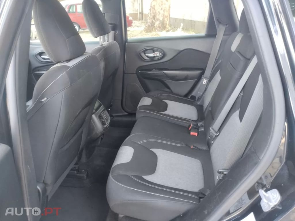 Jeep Cherokee 2.0 MJD Longitude