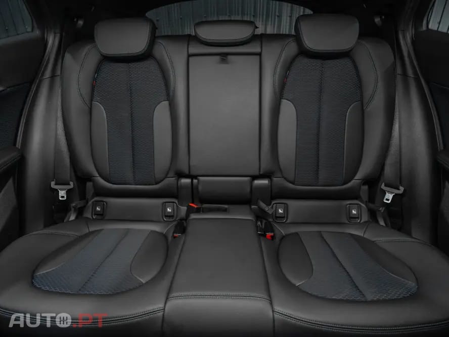 BMW X2 18 i sDrive Auto Pack M