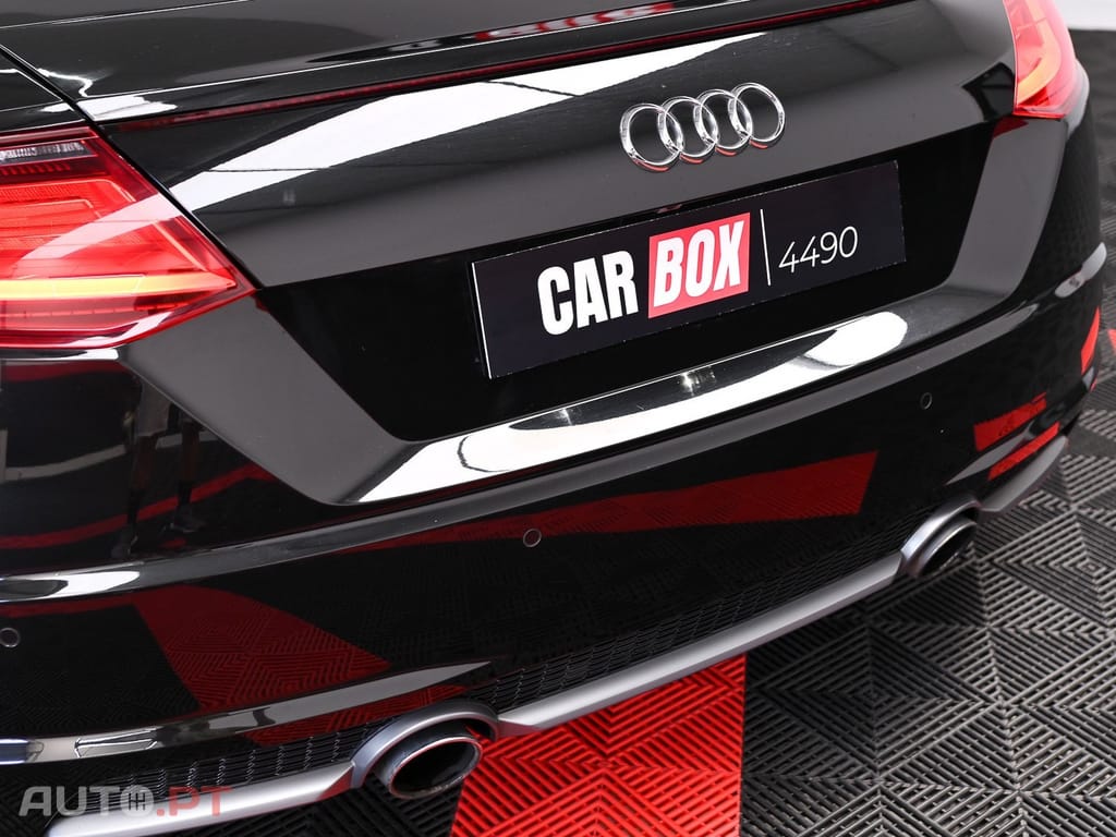 Audi TT 2.0 TFSI quattro S-line S tronic