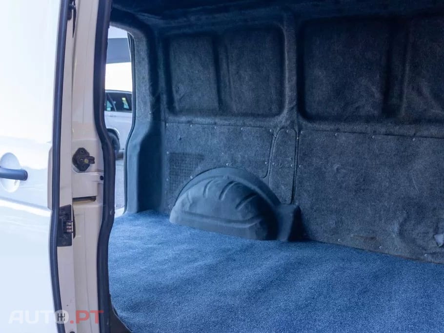 Volkswagen Transporter  1.9 TDi Teto Alto 3 Lug.