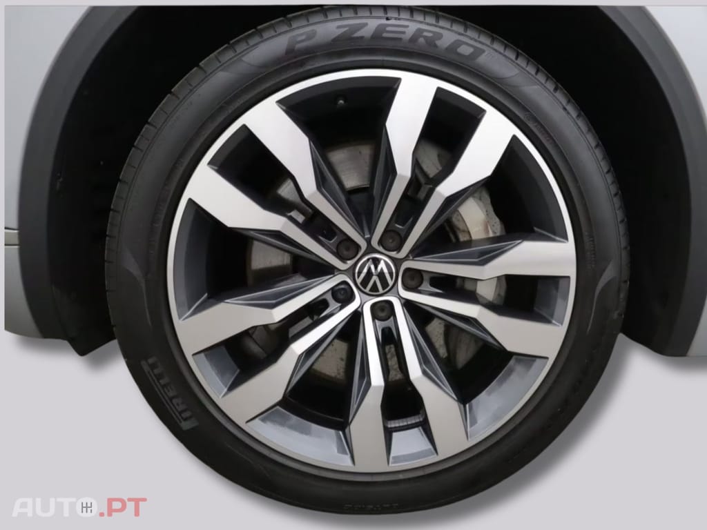 Volkswagen Touareg EHYBRID 3.0 V6 I.V.A DEDUTIVEL 