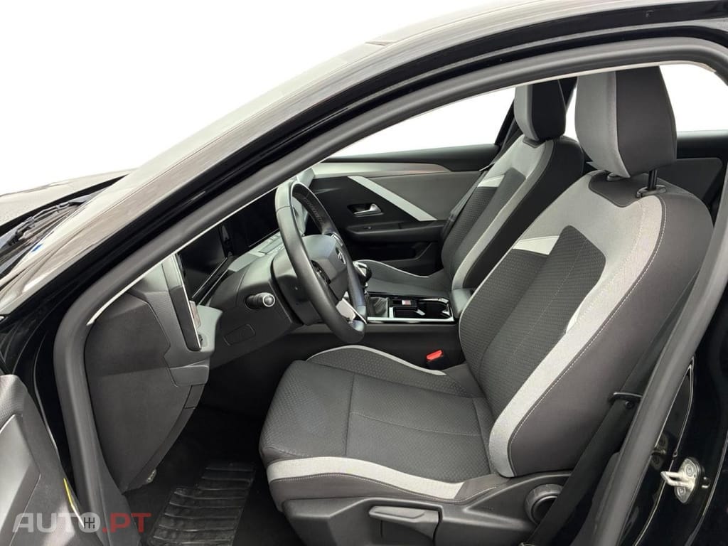 Opel Astra 1.2 T Edition