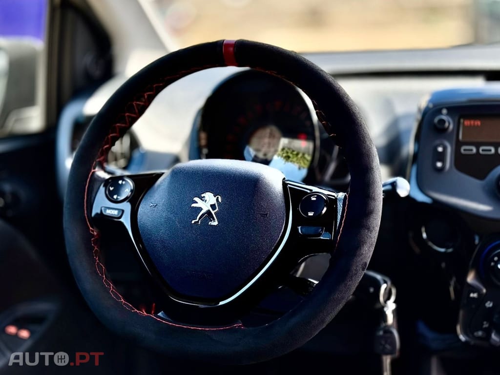 Peugeot 108 1.0 VTi Style