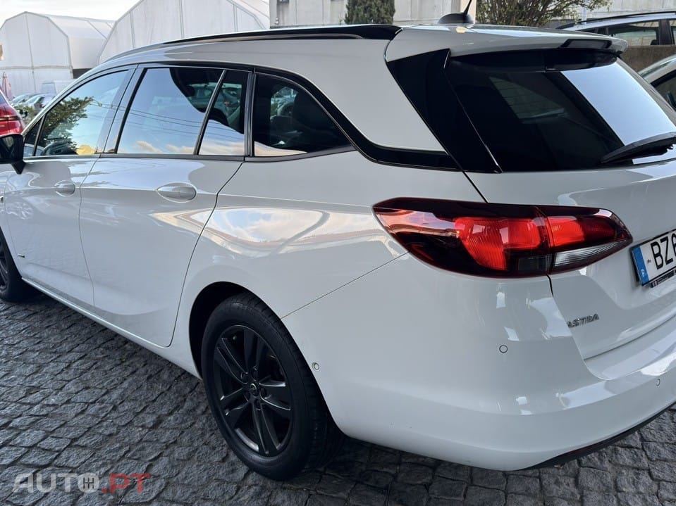 Opel Astra Sports Tourer Design