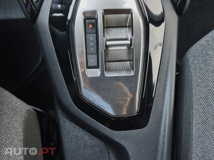 Peugeot 2008 PureTech 130 EAT8 Allure