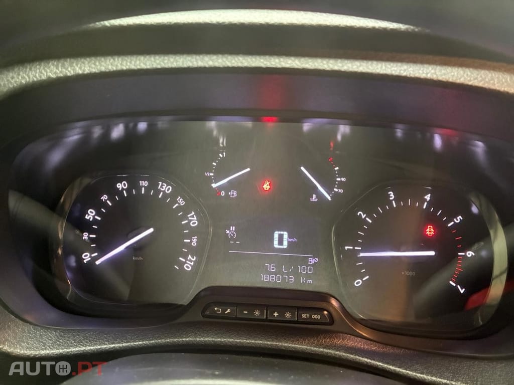 Peugeot Expert 2.0 BlueHDi Long Premium