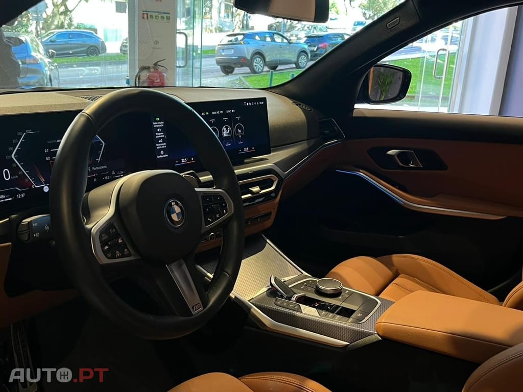 BMW 330 e Pack Desportivo M Auto