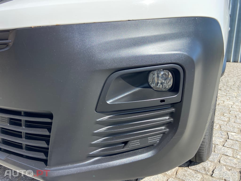 Peugeot Partner 1.6 HDI L1  100cv Carplay  Nacional Só 99 mil kms