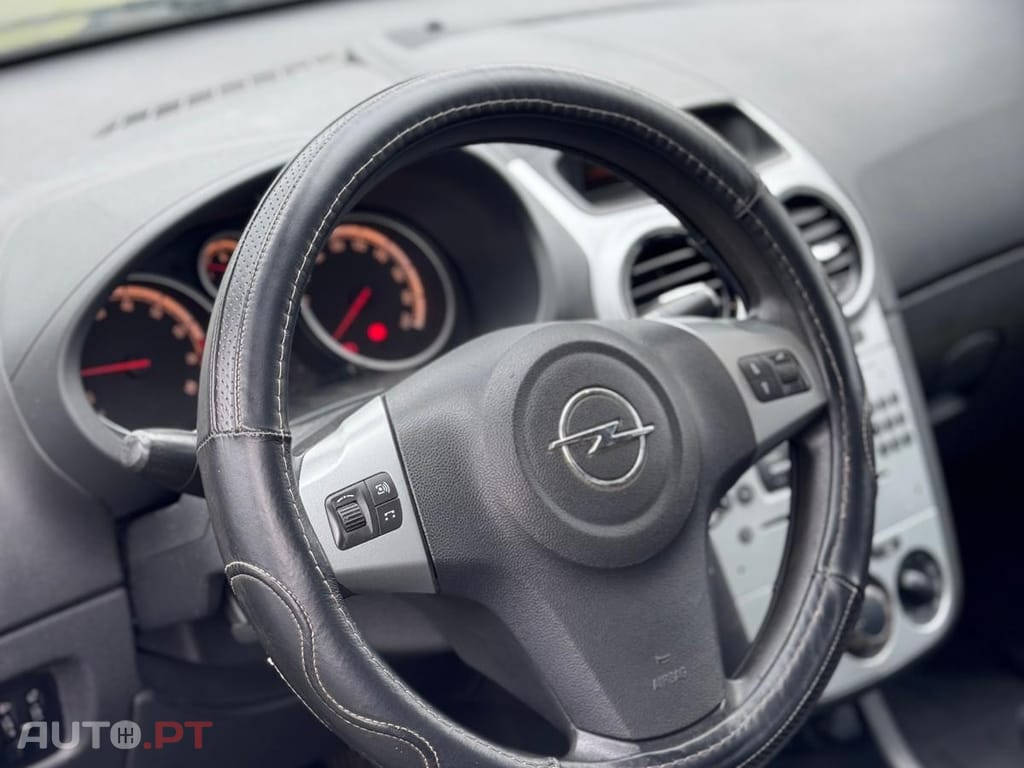 Opel Corsa 1.2 Enjoy