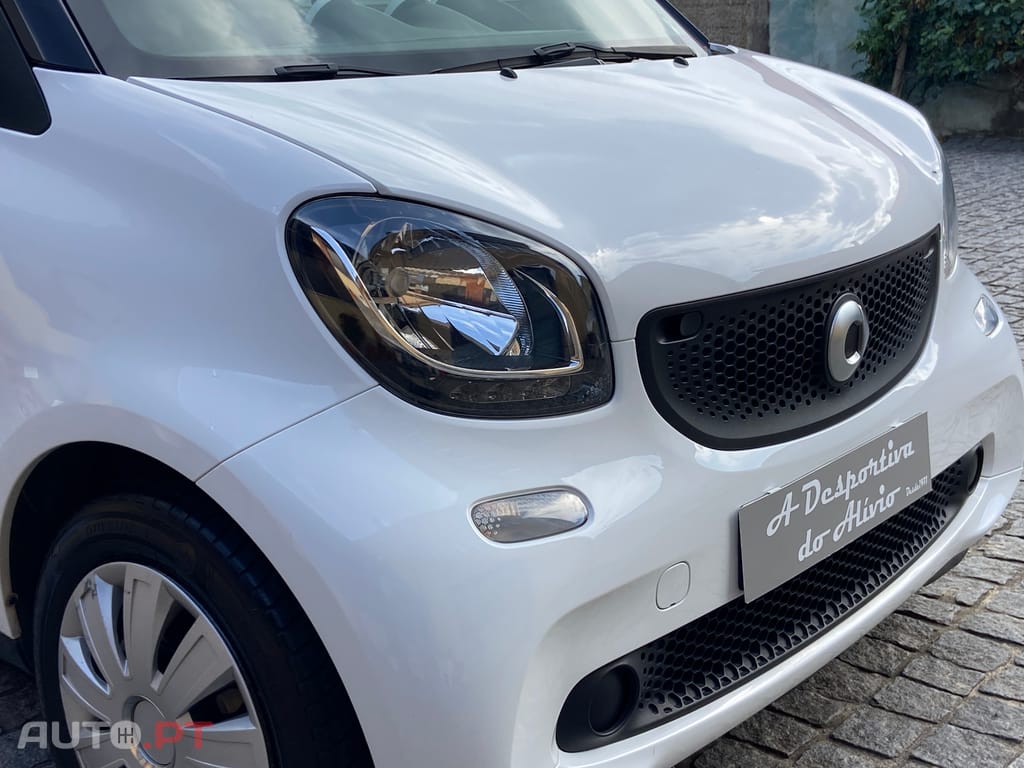 Smart ForTwo 1.0i Coupé