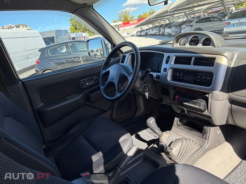 Mitsubishi L200 2.5 TD Strakar Elegance HT