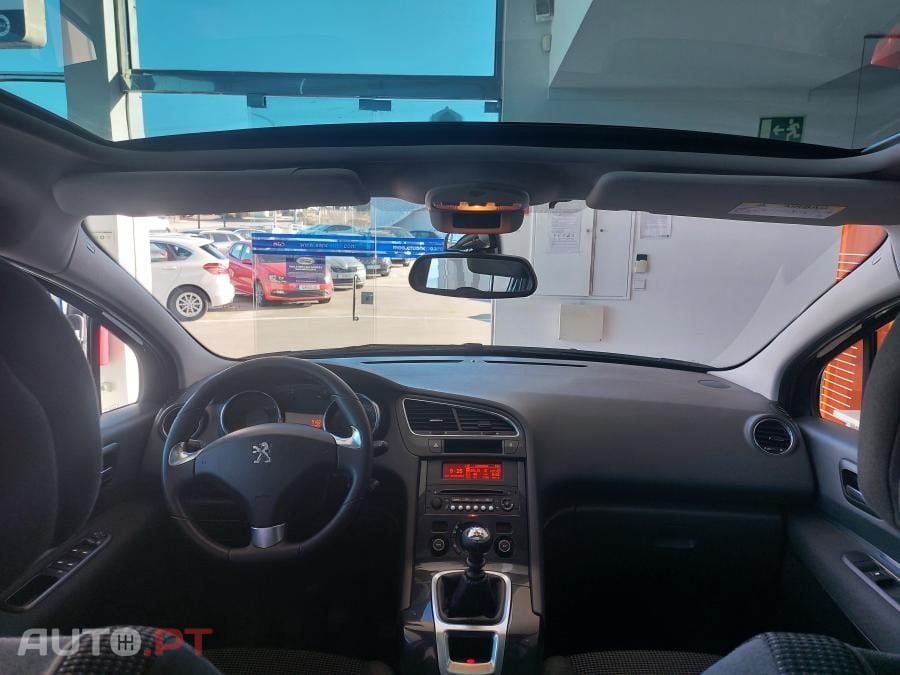 Peugeot 5008 1.6 BlueHDi Style