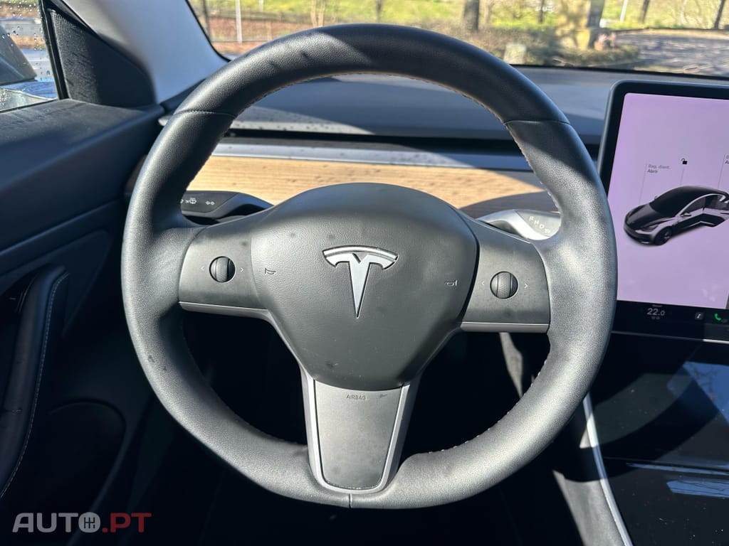 Tesla Model 3 Long-Range Dual Motor AWD