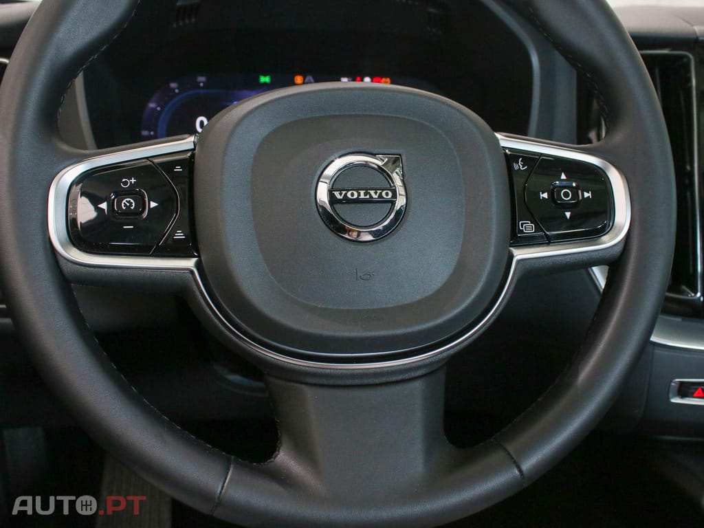 Volvo XC60 2.0 T6 PHEV Black Edition AWD