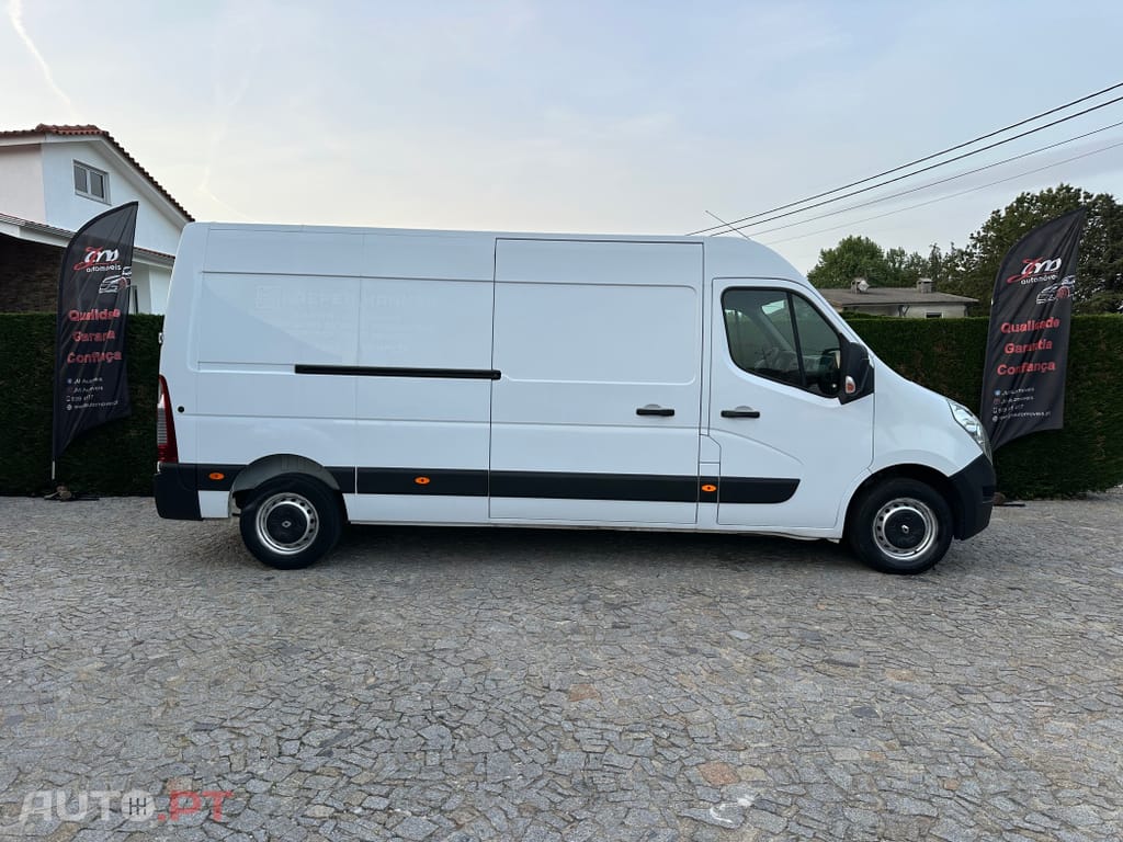 Renault Master 2.3 dCi L3H2