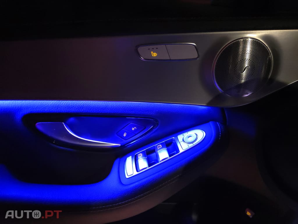 Mercedes-Benz C 300 de AMG-Line (Pack Night) - Burmester Audio, Multibeam, Airmatic, 19"