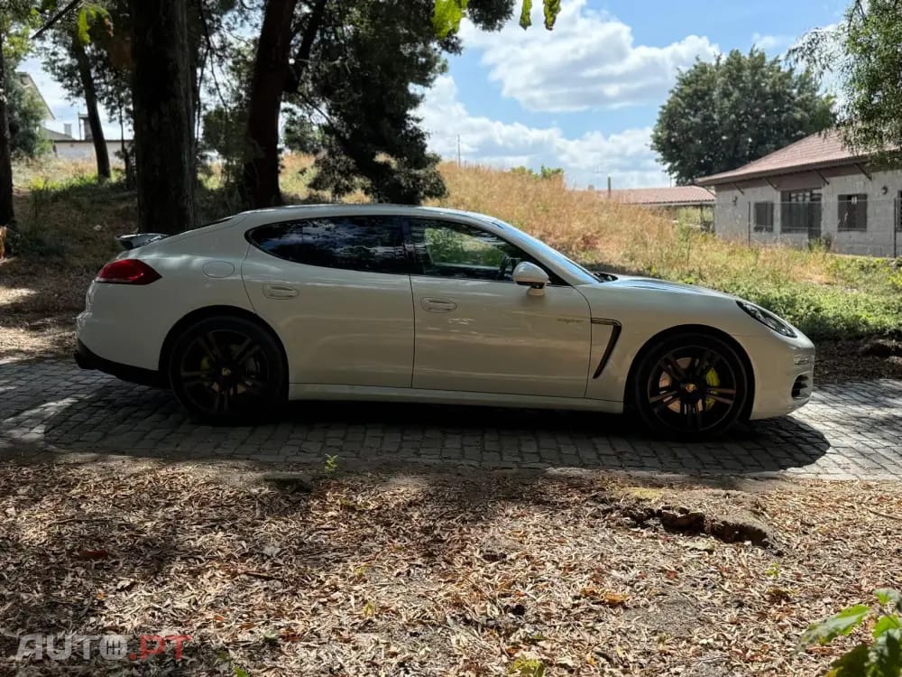 Porsche Panamera S E-Hybrid