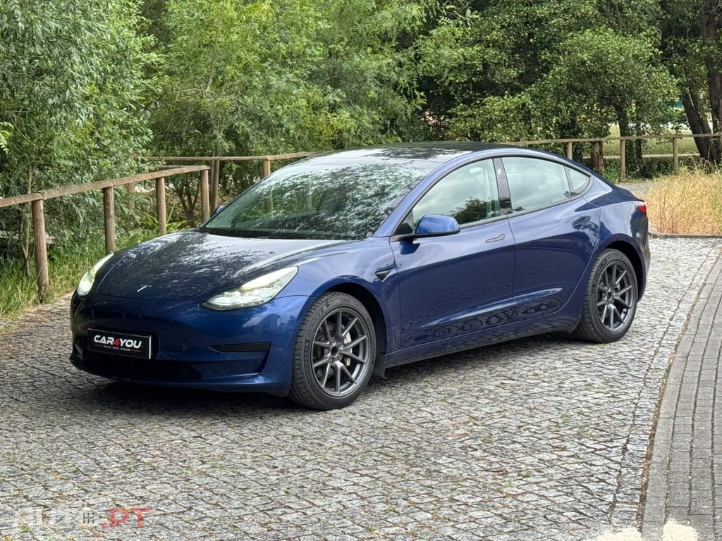 Tesla Model 3 Standard Range Plus RWD