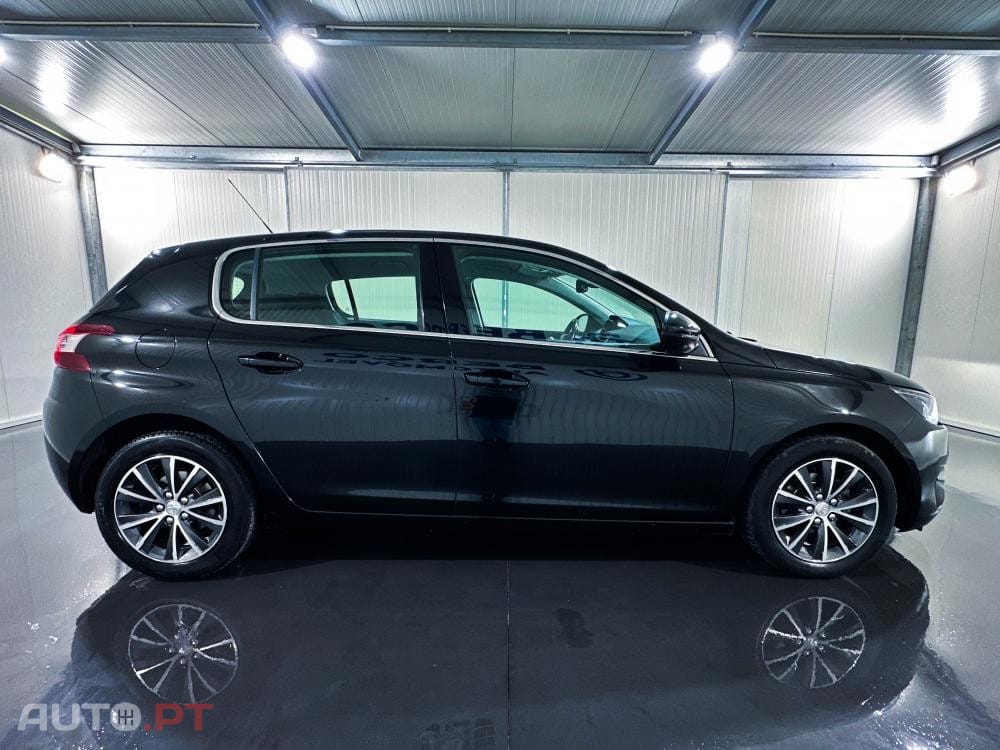 Peugeot 308 1.2 PureTech Allure