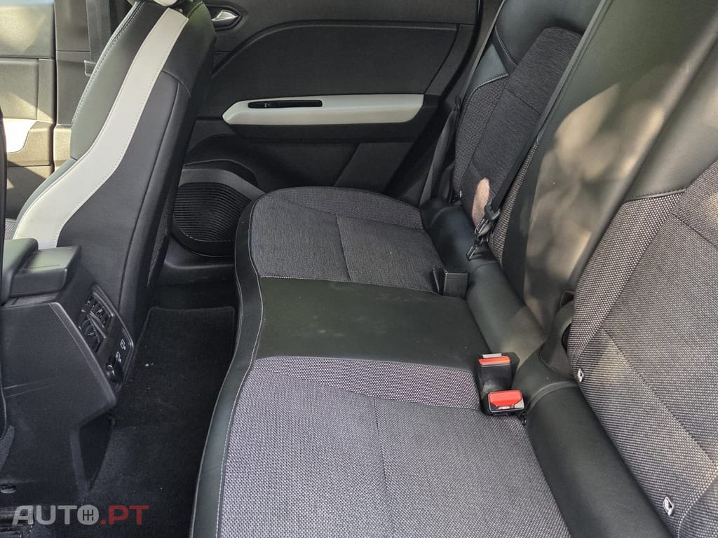 Renault Captur 1.6 E-Tech Full Hybrid Techno