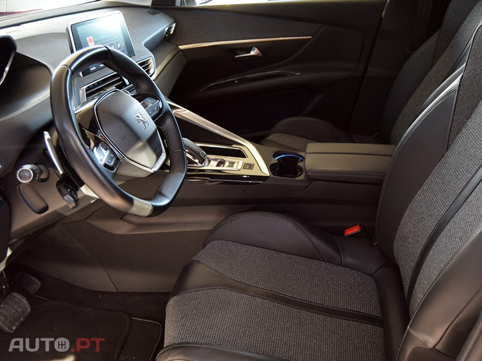 Peugeot 3008 1.2 PureTech Allure EAT6