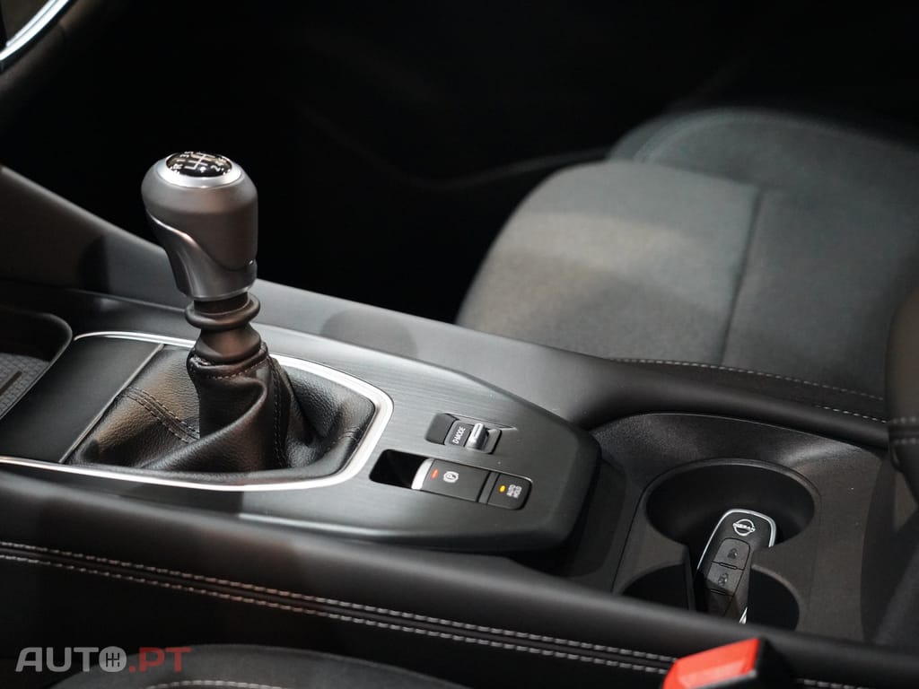 Nissan Qashqai 1.3 DIG-T N-Connecta LED+TT+SKY