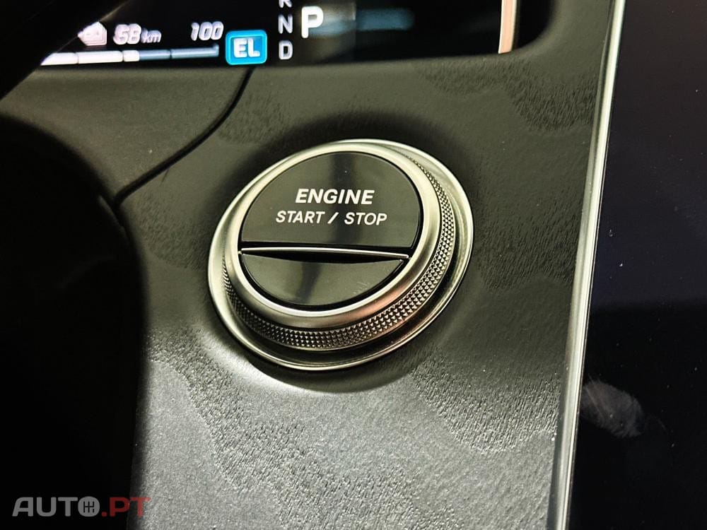 Mercedes-Benz E 300 de 4Matic 9G-TRONIC AMG Line