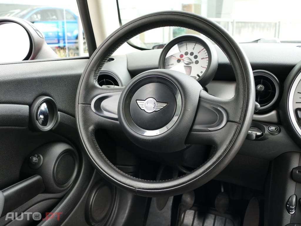 MINI Cooper One D