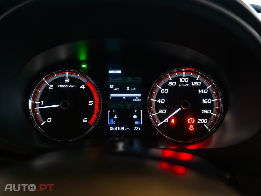 Mitsubishi L200 2.3 DI-D Strakar CD Intense 4WD