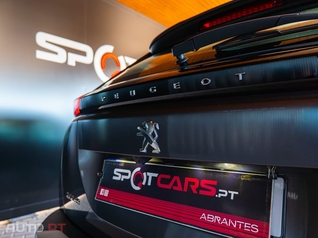 Peugeot 2008 1.2 PureTech Active Pack