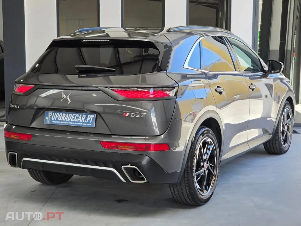 DS DS7 Crossback E-Tense Performance Line EAT8