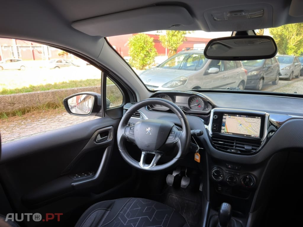 Peugeot 2008 1.2 PureTech Active