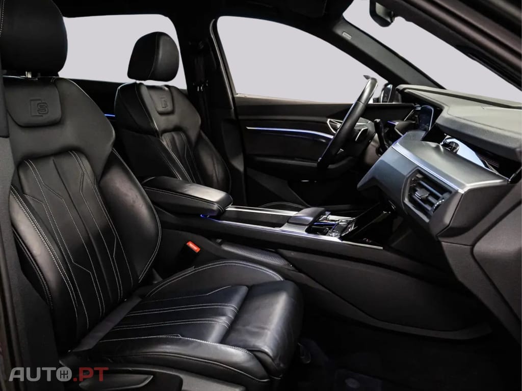 Audi E-Tron I.V.A DEDUTÍVEL  50 S LINE 20Z.