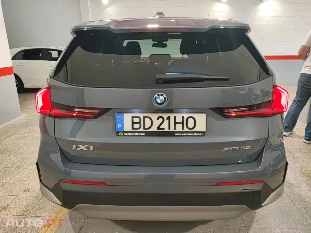 BMW iX1 xDrive30