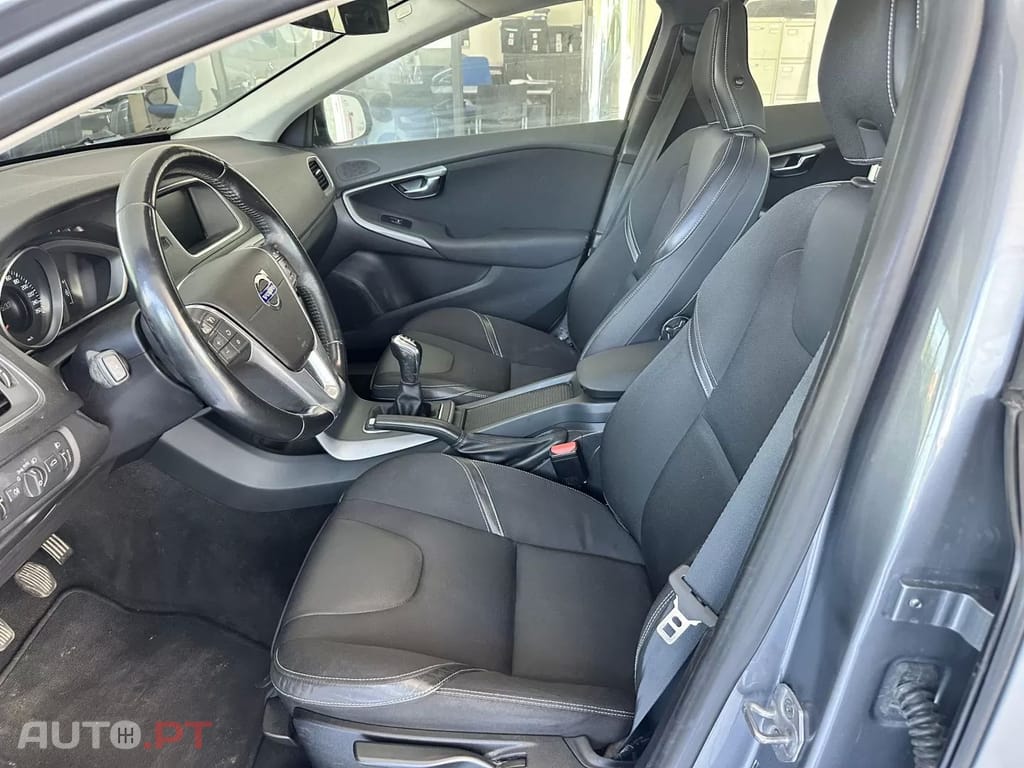 Volvo V40 1.6 D2 Momentum Eco