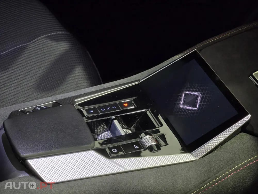 DS DS4 E-TENSE 225 PERFORMANCE LINE+