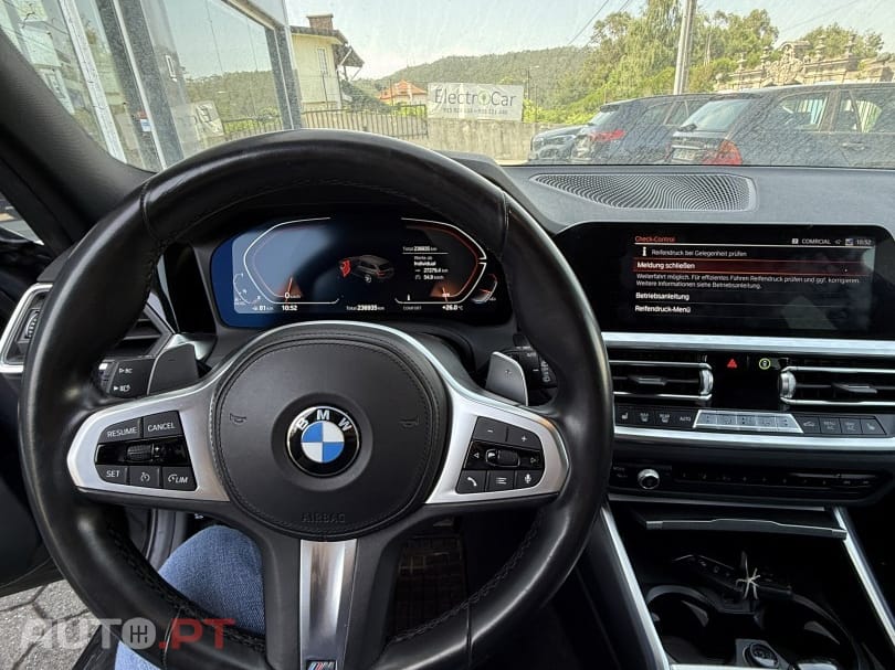 BMW 320 i Pack M