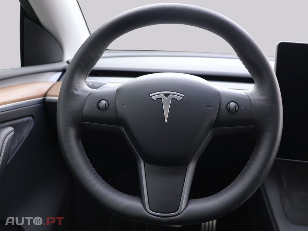 Tesla Model Y Performance Dual Motor AWD I.V.A DEDUTIVEL 
