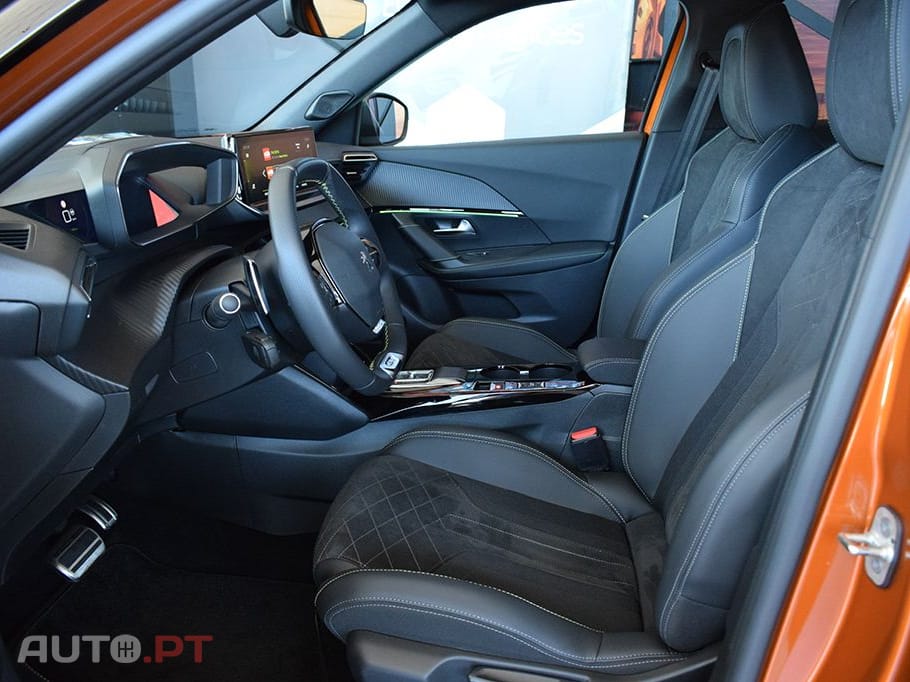Peugeot 2008 1.5 BLUEHDI GT EAT8