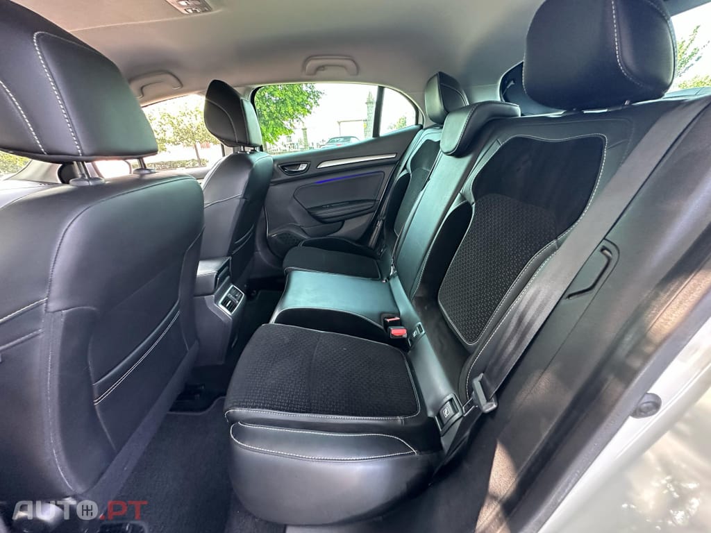 Renault Mégane 1.2 TCe GT Line EDC J18