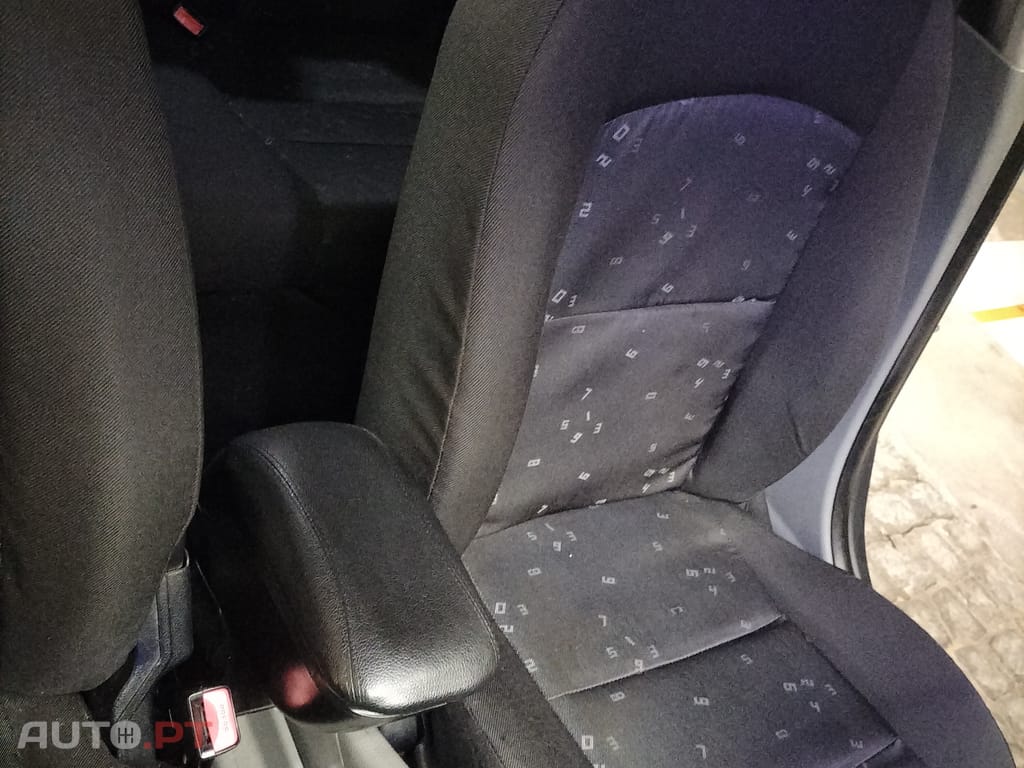 Mazda 2 1.4 Confort