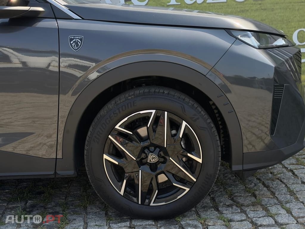 Peugeot 5008 1.2 Hybrid Allure e-DCS6