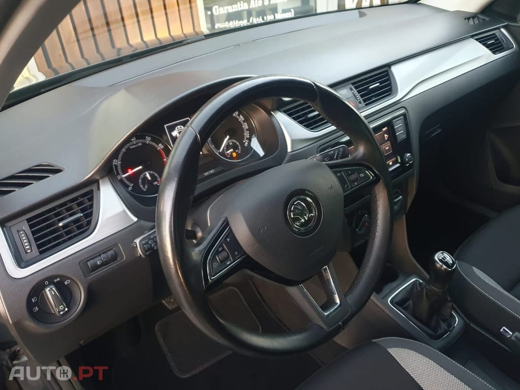 Skoda Rapid Spaceback 1.0 TSI Ambition