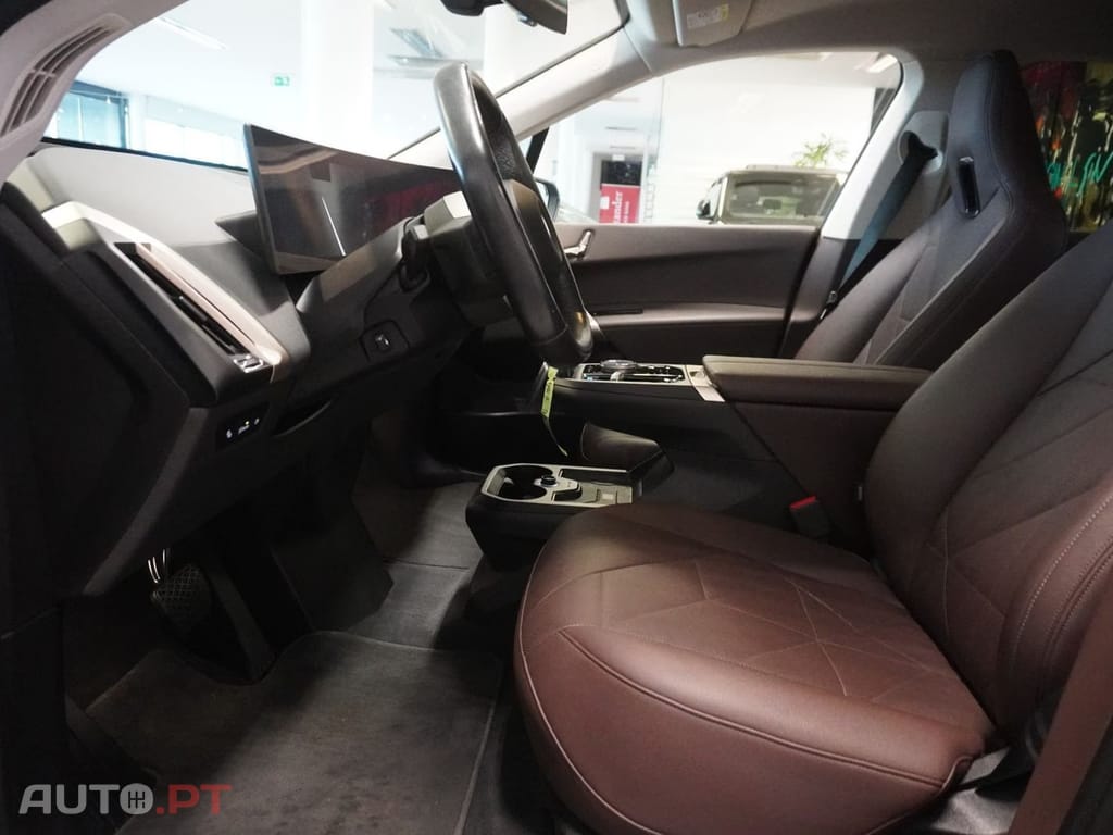 BMW iX xDrive 40