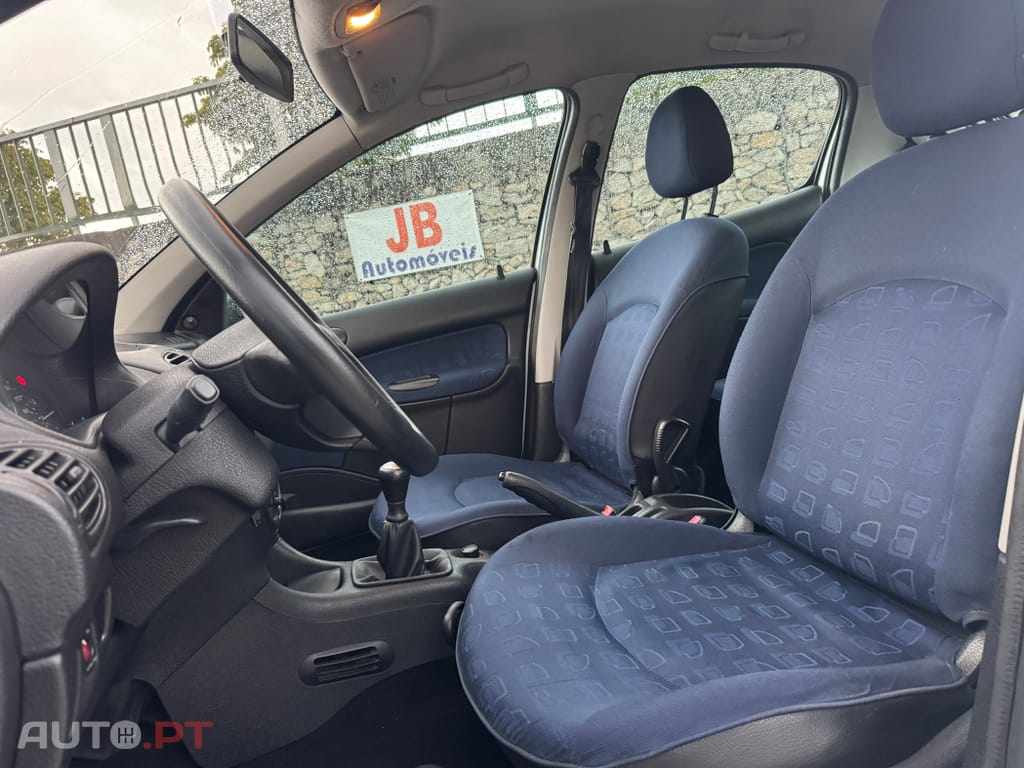 Peugeot 206 1.1 XT