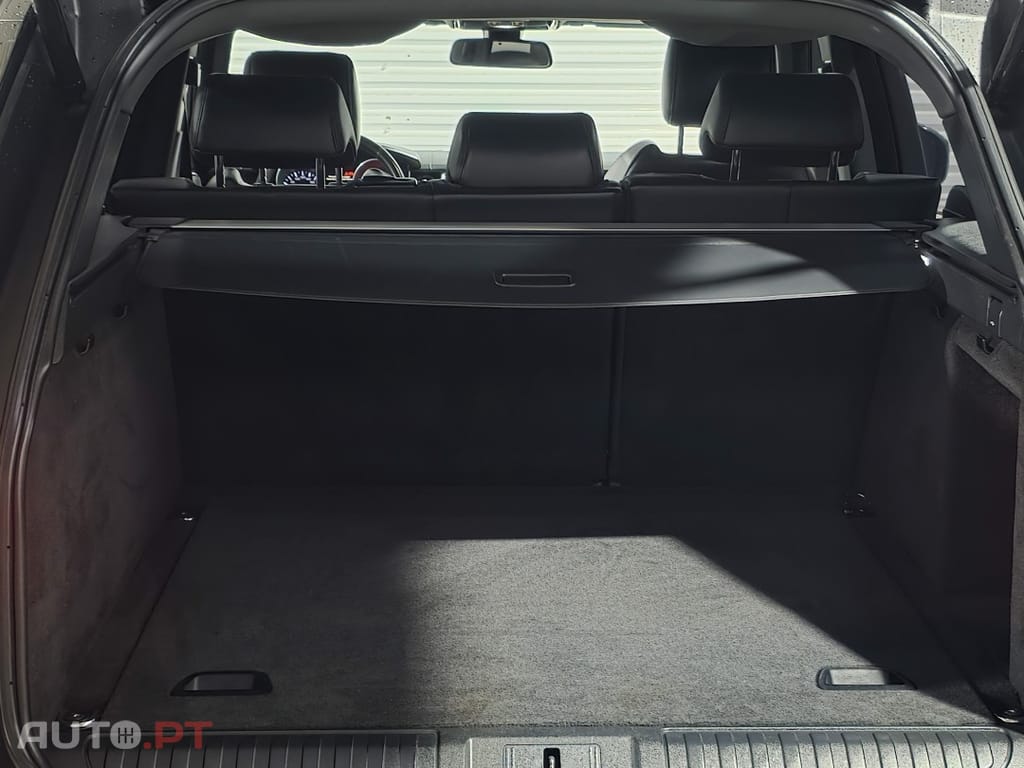 Land Rover Range Rover Sport 4.4 SDV8 HSE