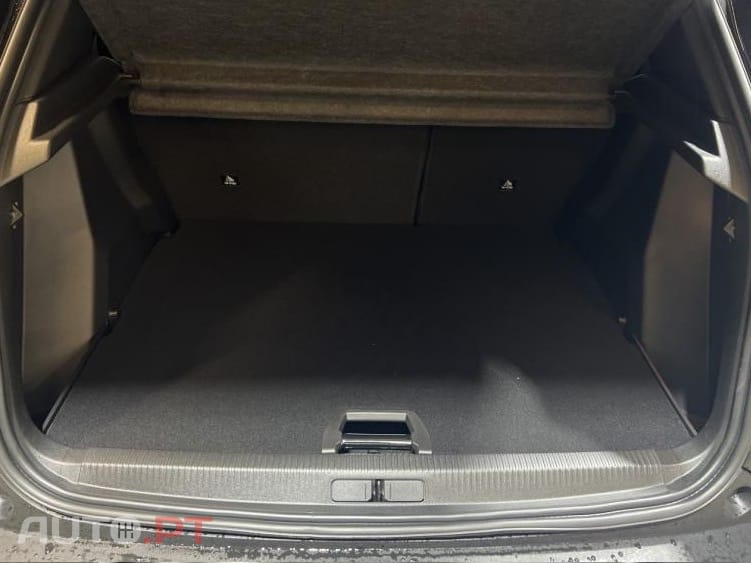 Peugeot E-2008 50 kWh GT