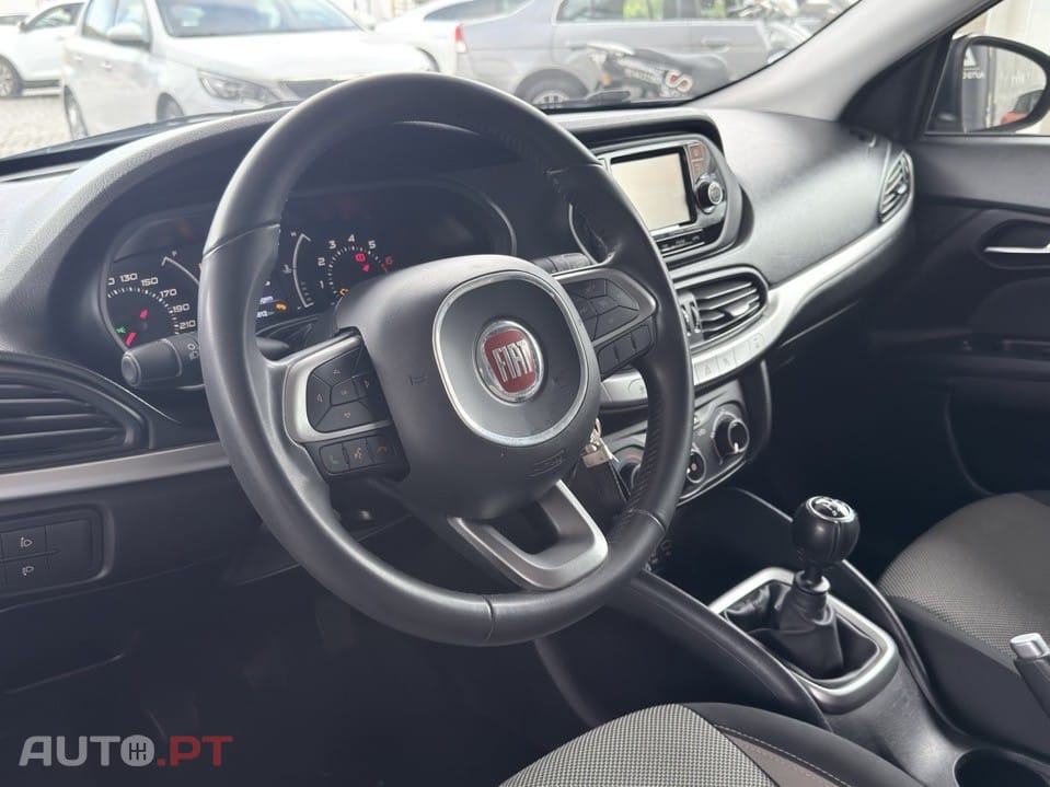 Fiat Tipo 1.4 Easy