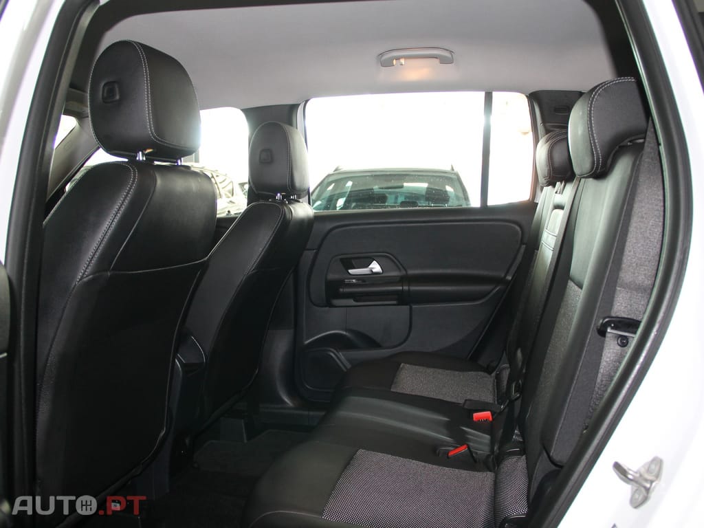 Mercedes-Benz GLB 180 d