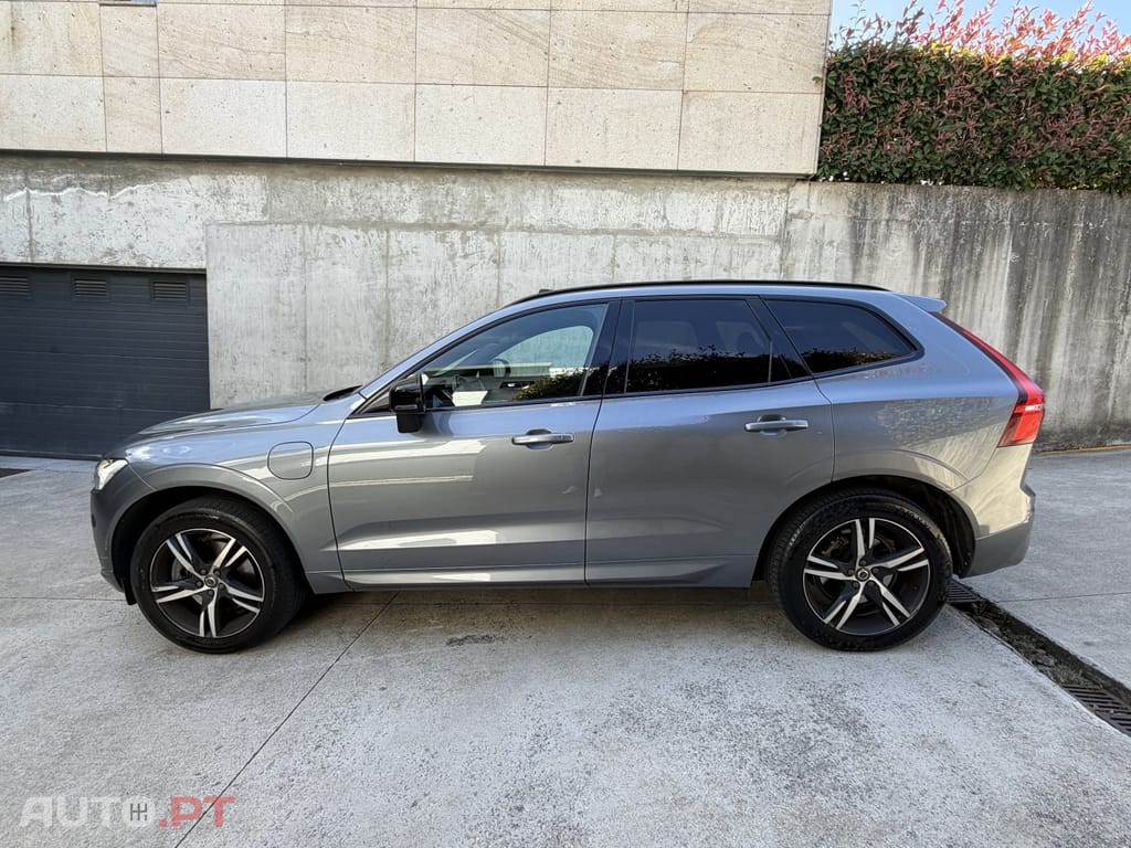Volvo XC60 2.0 T8 PHEV R-Design AWD